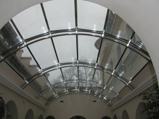 konstrukce proskleného stropu